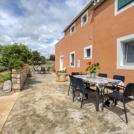 App Bonic Sa Balkonom I Pogledom Na Veli Lošinj