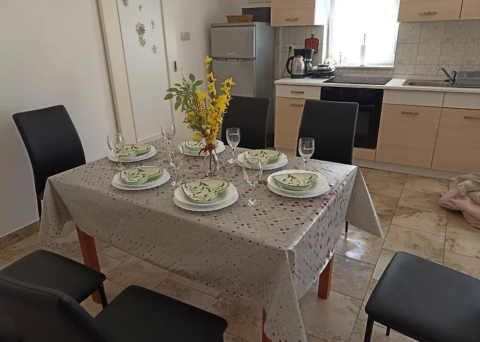 App Bonic Sa Balkonom I Pogledom Na Apartamento *