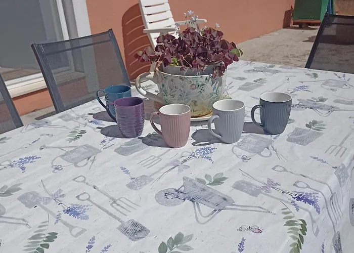 App Bonic Sa Balkonom I Pogledom Na Apartamento Veli Lošinj