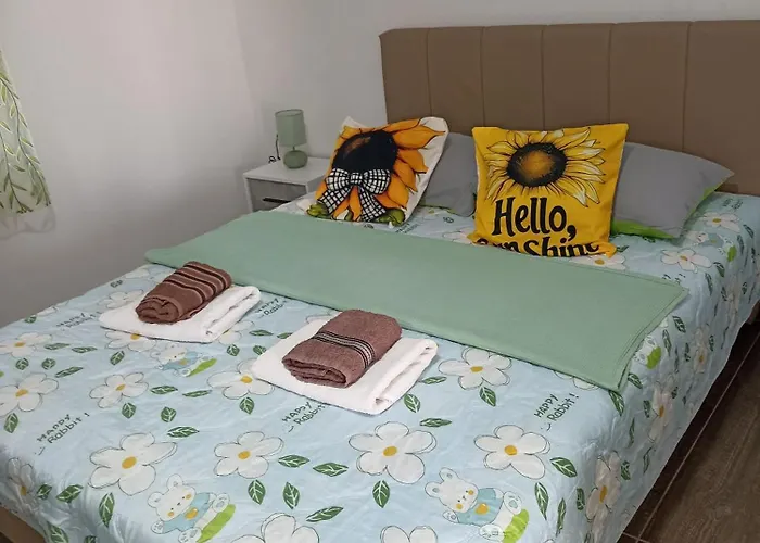 App Bonic Sa Balkonom I Pogledom Na Apartamento