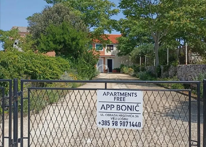 App Bonic Sa Balkonom I Pogledom Na Apartmán *